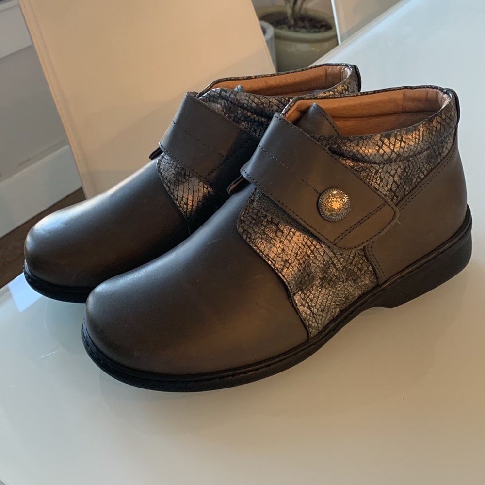 Portofino bootie